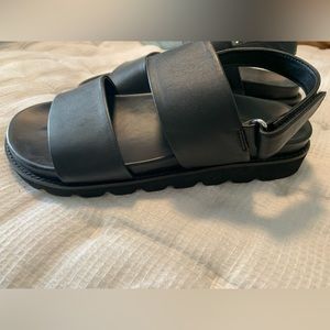 Floyd leather sandals size 7.5 US / 38 EU